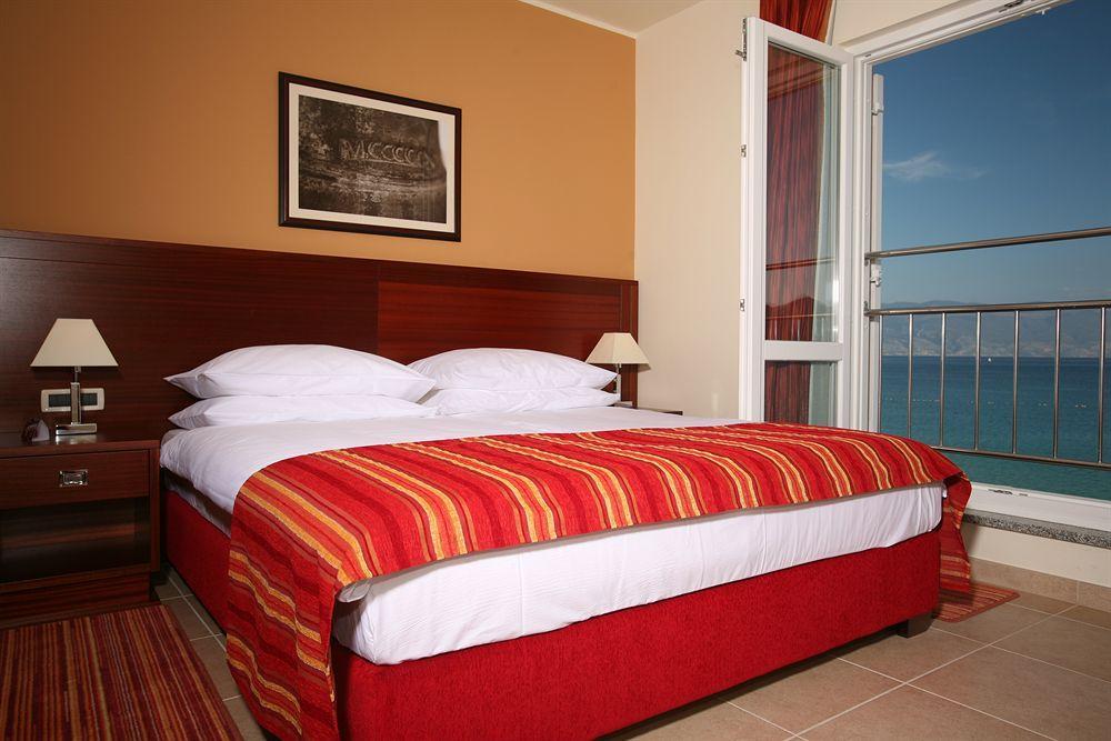 Valamar Villa Adria Baska  Exterior photo