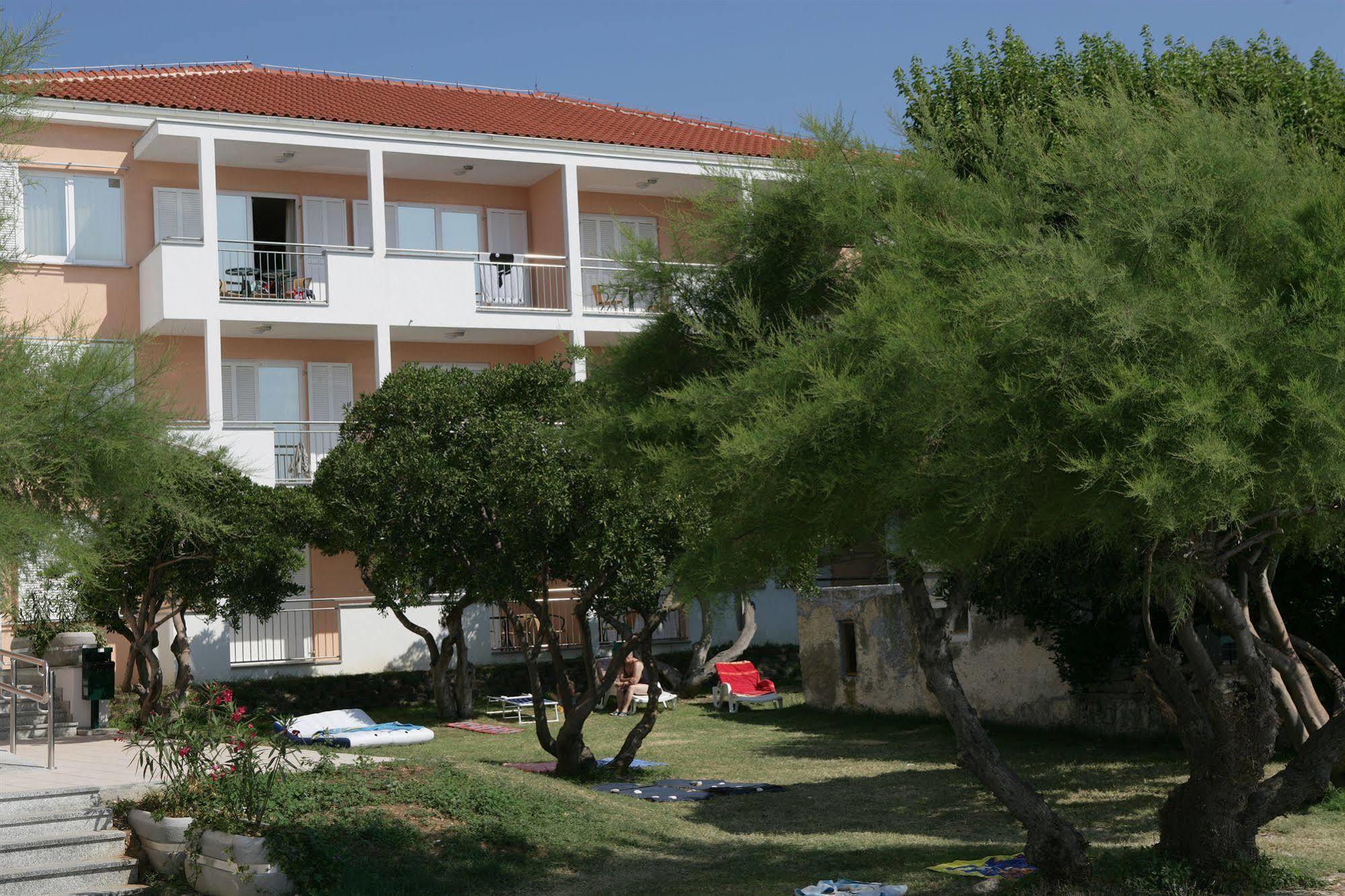 Valamar Villa Adria Baska  Exterior photo