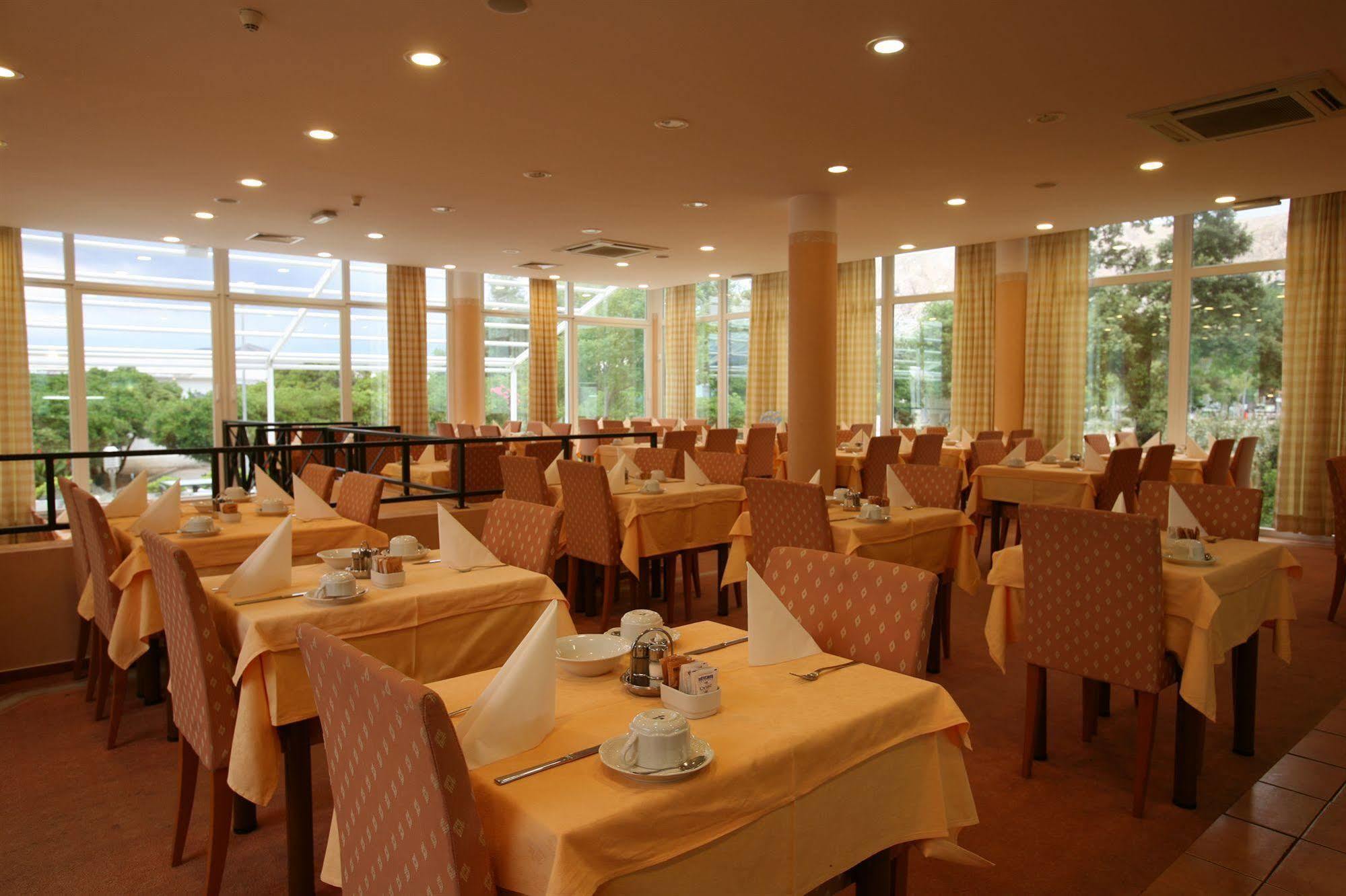 Valamar Villa Adria Baska  Exterior photo